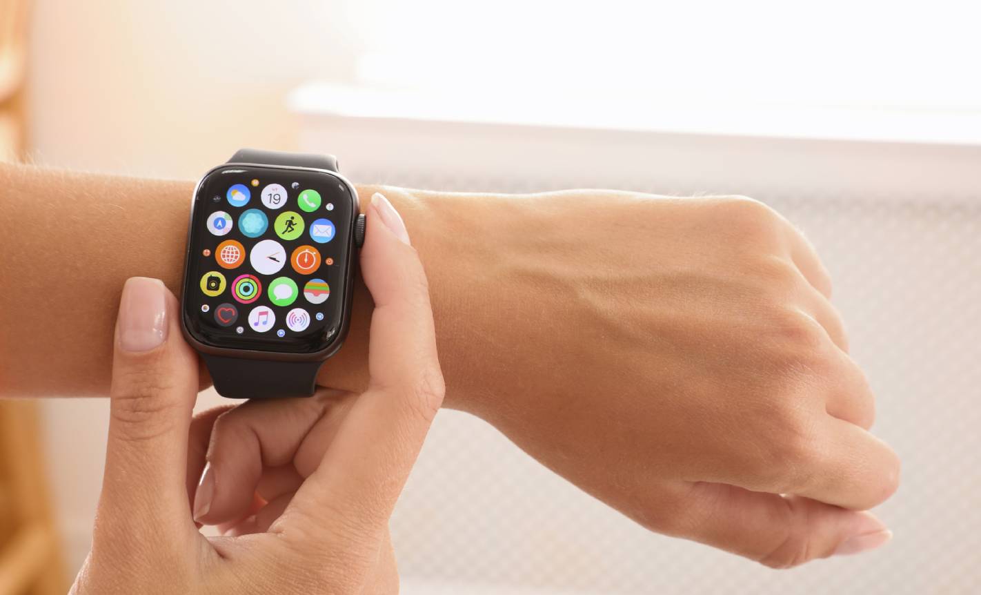 Стоит ли покупать Apple Watch: обзор часов